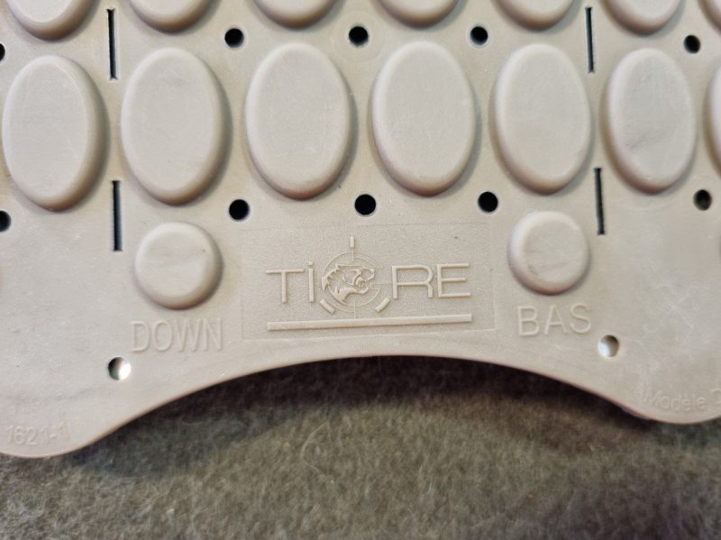 FRA - Par de Joelheiras Insert Tigre - Image 5