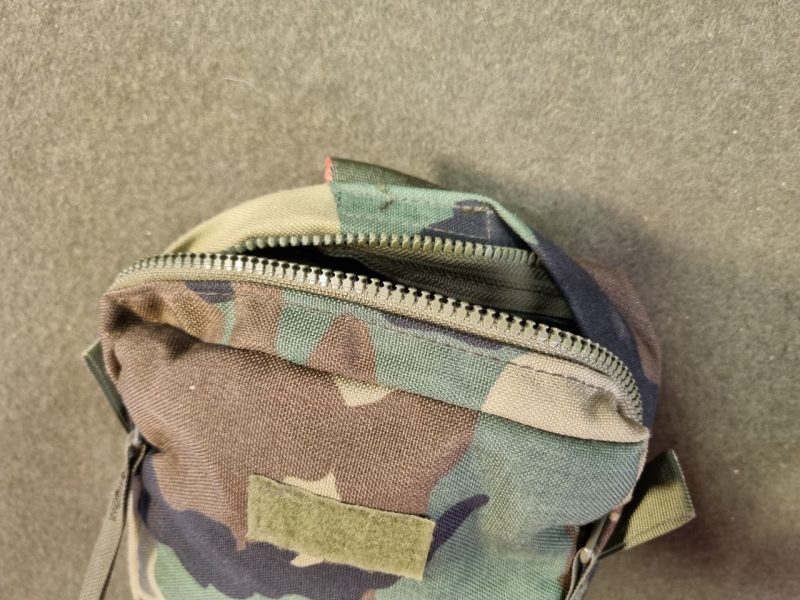 USA - Pouch Medic MOLLE Prototype Woodland - Image 4
