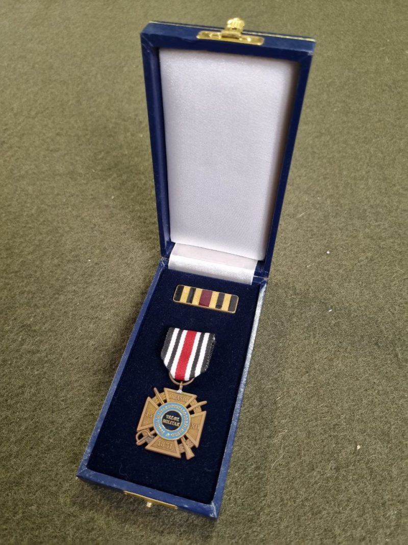 BRA - Medalha Valor Militar 10 Anos de Serviço PMESP (ver1) - Image 4