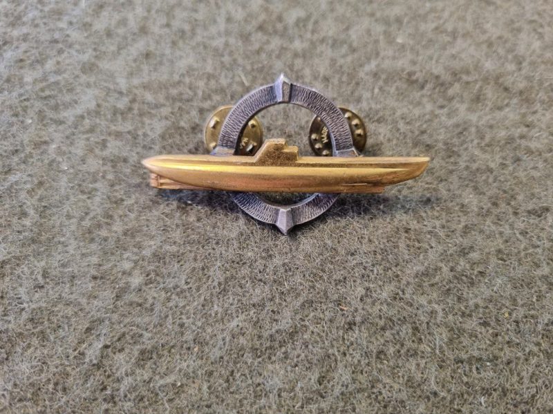 FRA - Pin Submarinista