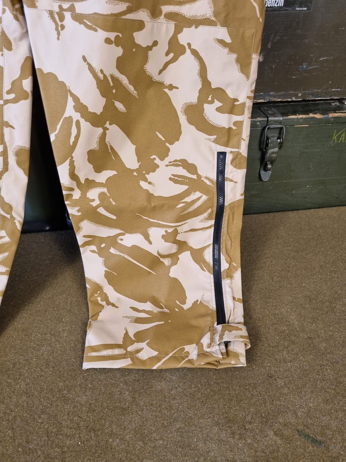 GBR - CALÇA DDPM GORE-TEX - Imagem 4