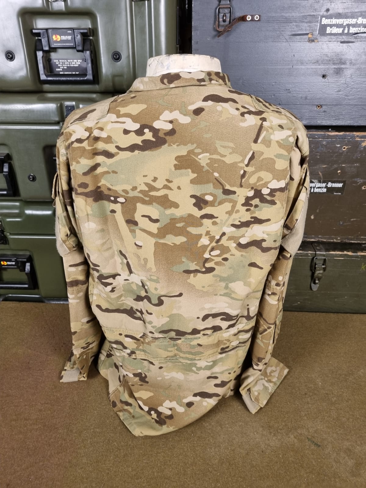 USA -GANDOLA DE PILOTO AVIAÇÃO DO EXÉRCITO A2CU MULTICAM - Imagem 7