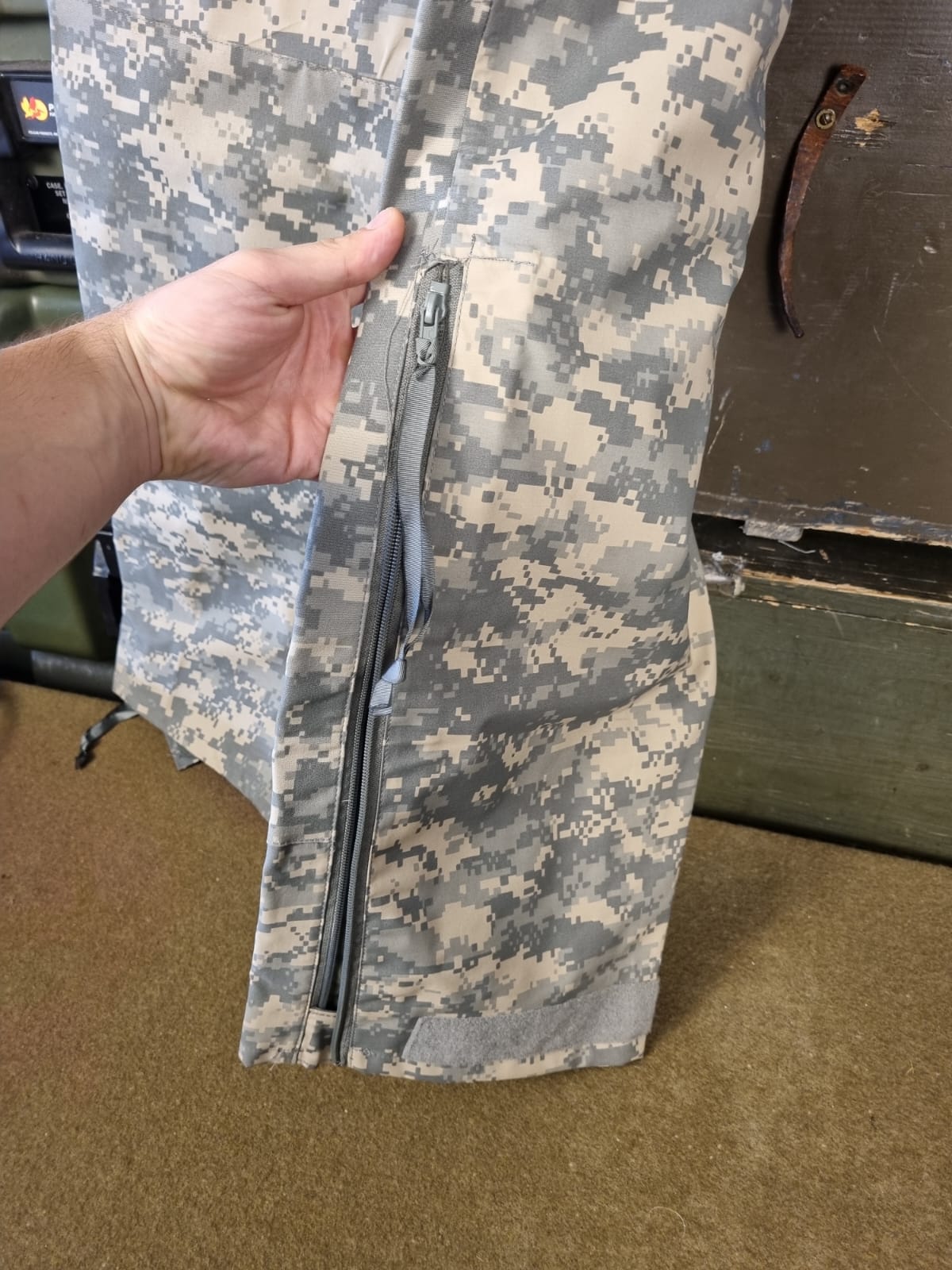 USA CALÇA GORE-TEX UCP IMPERMEÁVEL - Imagem 4