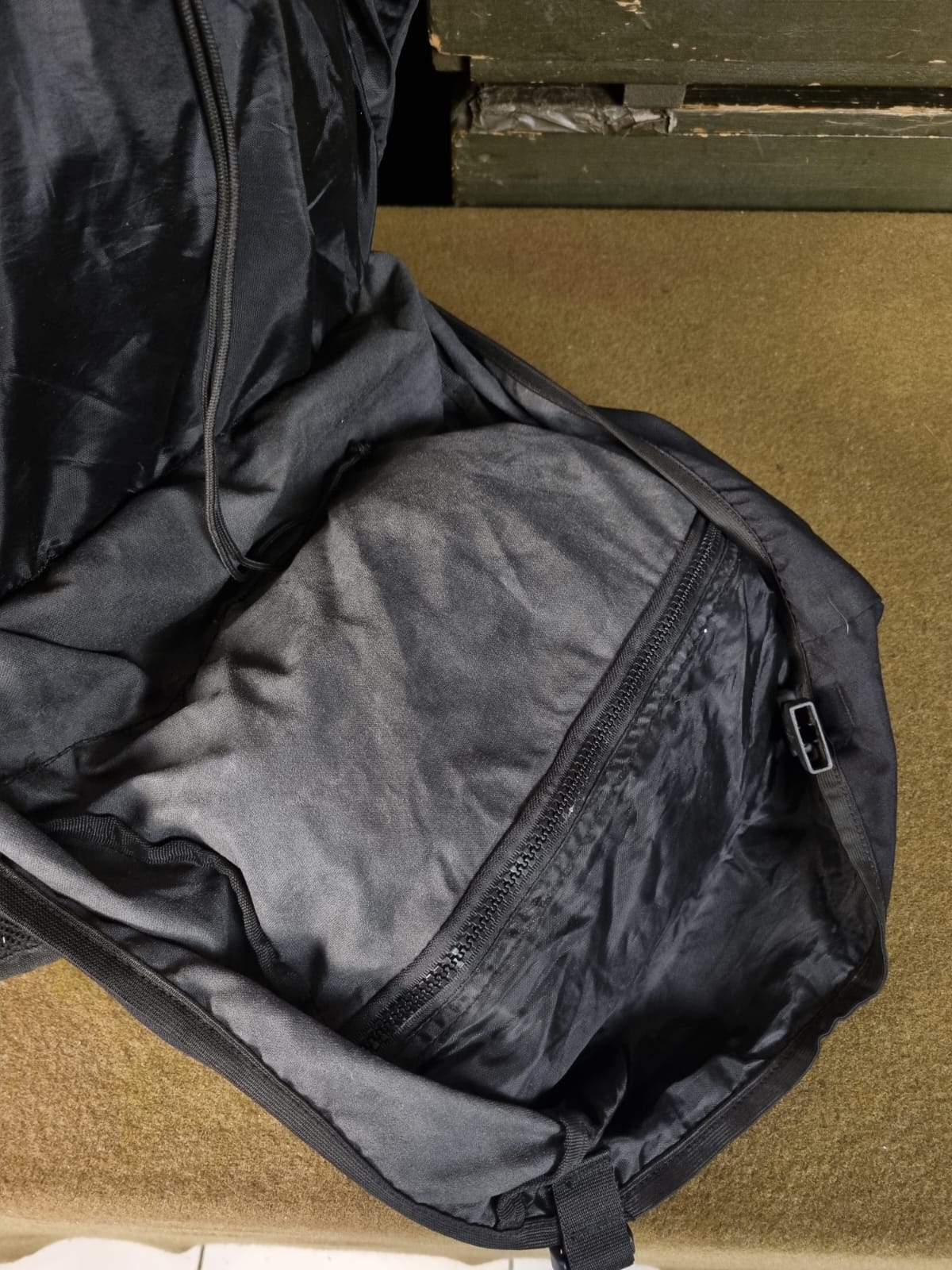 FRA MOCHILA SNUGPACK 100L 2°REP - Imagem 7