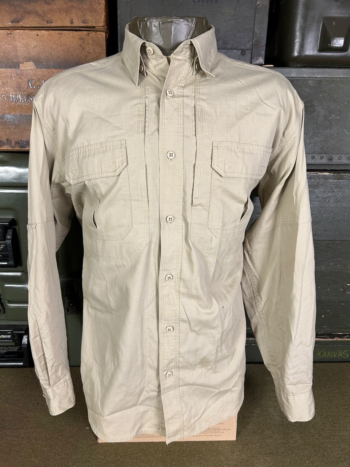 USA CAMISA 5.11 TACTICAL KHAKI - Imagem 17