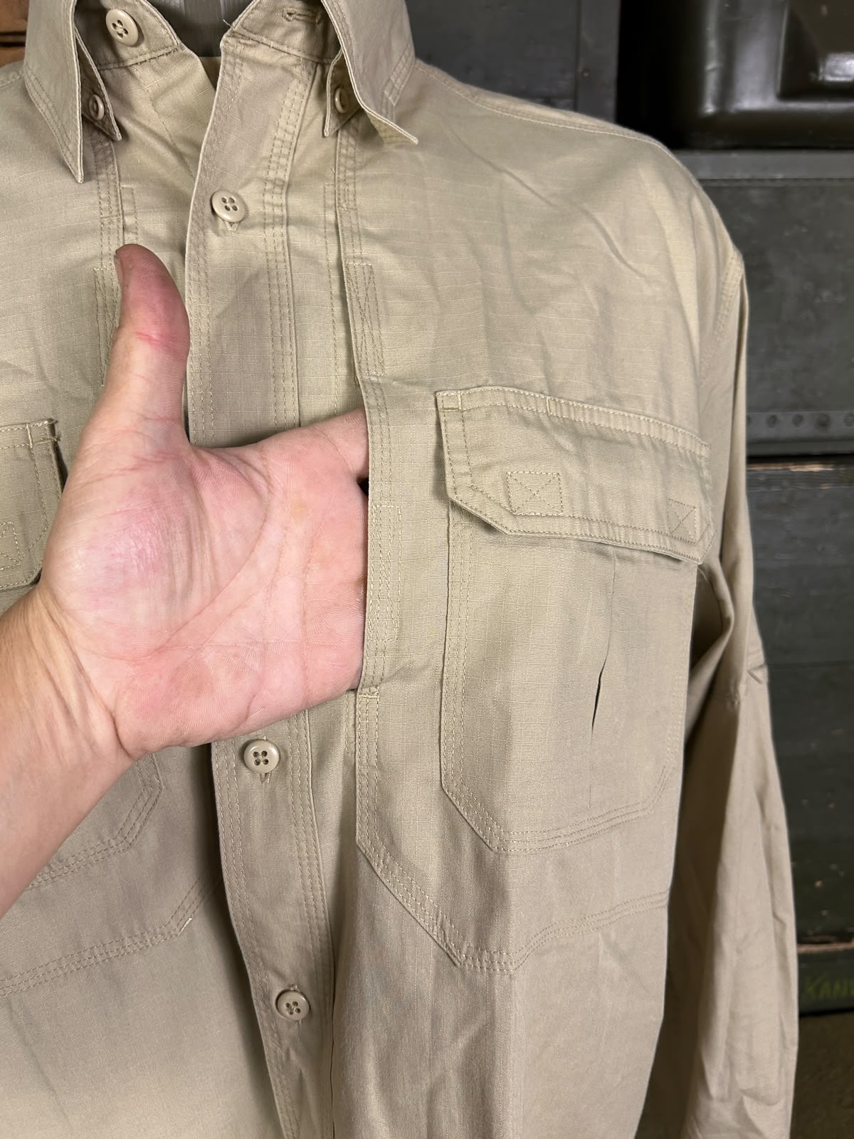 USA CAMISA 5.11 TACTICAL KHAKI - Imagem 4