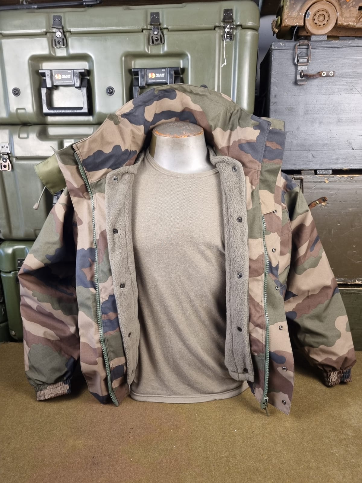 FRA BOMBER JACKET CCE GORETEX REC - Imagem 14