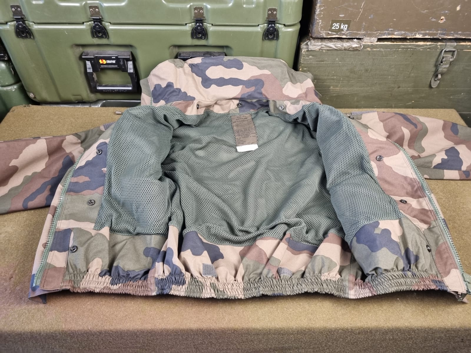 FRA BOMBER JACKET CCE GORETEX REC - Imagem 12