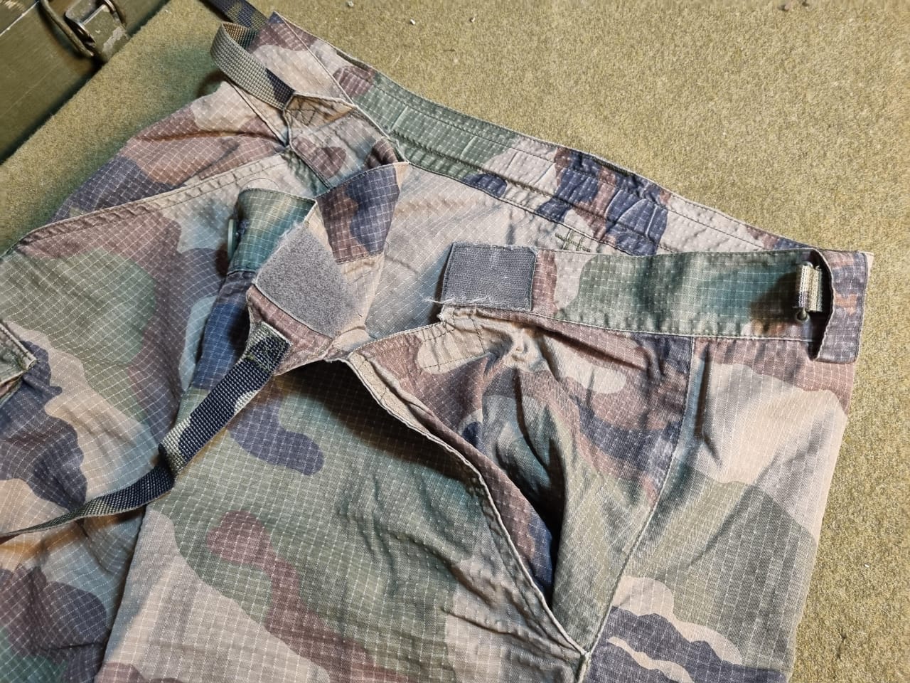 FRA CALÇA GUERILLA CCE TROPICAL - Imagem 6