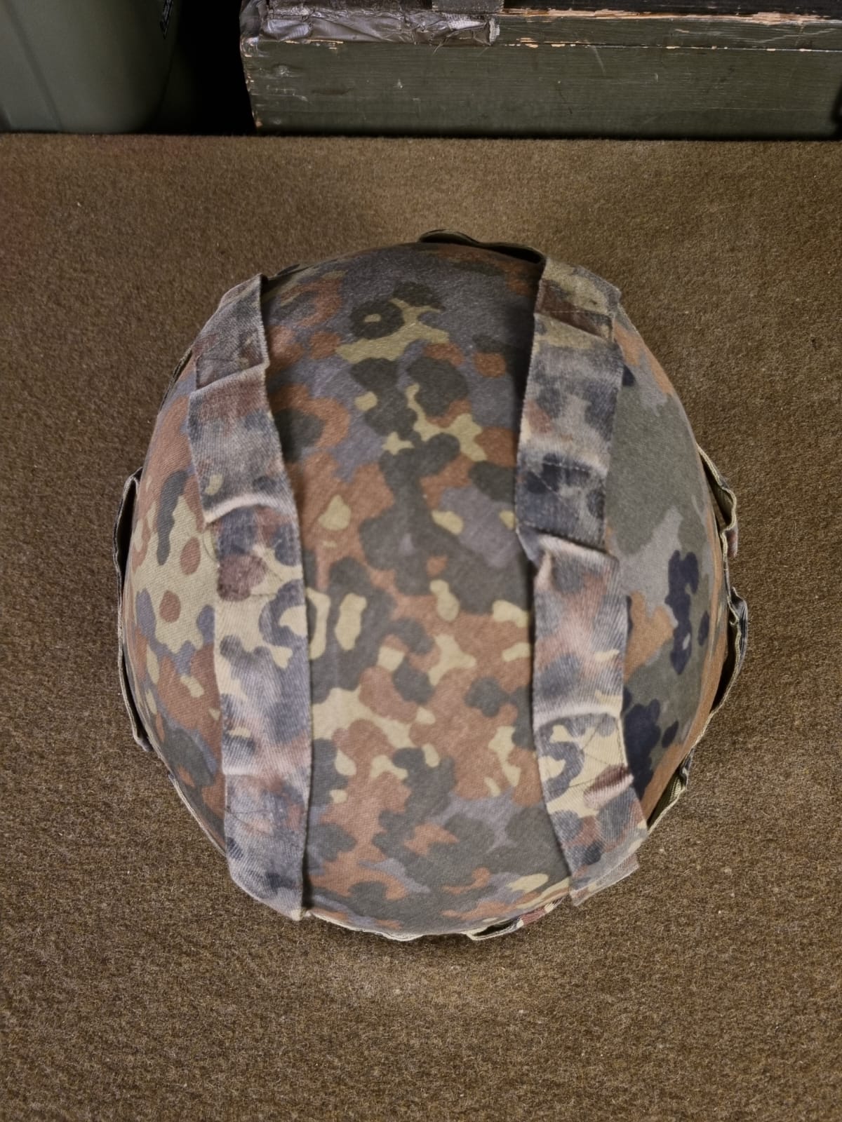 GER HELMET COVER REVERSÍVEL FLECKTARN-WUSTENTAR - Imagem 8